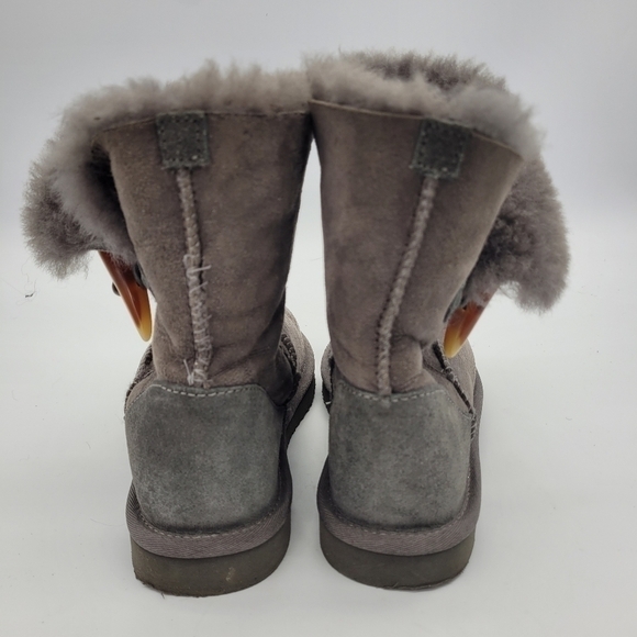 Cozie Steps Shoes Women's 6.5 Genuine Australian Sheepskin Toggle Short Boots - Picture 9 of 15